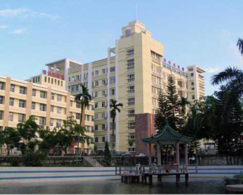 国内代生孩子医院,白人夫妇体外受精生下亚裔女儿，离婚后才发现是诊所搞错了！